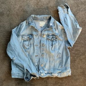 LAST CHANCE✨ Torrid Distressed Denim Jacket